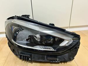 メルセデス　ベンツ　W２０６　Cクラス　右ヘッドライト LED