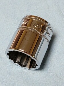 19mm 3/8 シャロー スナップオン FM19 (12角) 中古品 美品 保管品 SNAPON SNAP-ON シャローソケット ソケット 送料無料