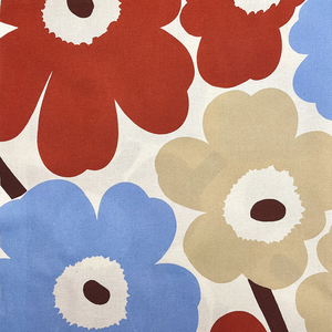 marimekko　ハーフカットクロス／はぎれ　ピエニウニッコ　コットン×ブルー×ベージュ×レッド　68×50cm　マリメッコ