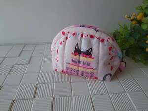 ★★★　ハンドメイド　化粧ポーチ【にゃんこ　ハッピーバースデー】★★★