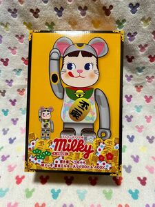 BE@RBRICK 招き猫 ペコちゃん 銀メッキ 蓄光ミルキー入り 400% 未使用　 ベアブリック　 