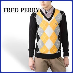 【美品】フレッドペリー アーガイル ラムウール Vネックセーター メンズＳ ブラック FRED PERRY K2271 ニット 細身 Ｍサイズの方や女性も◯