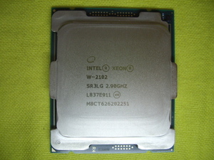 【送料無料】 Intel Xeon W-2102 （LGA2066、2.90GHz、SR3LG）