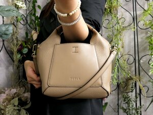 ●超美品●FURLA フルラ●GILDA ジルダ●ロゴ型押し●カーフ レザー 本革●2way ハンド バッグ●ベージュ系●SV金具●斜め掛け●Js51894