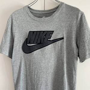 NIKE ナイキ ロゴTシャツ S スウッシュ サガラ刺繍 グレー 古着 大きめ