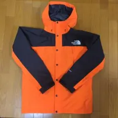 THE NORTH FACE マウンテンライトジャケット　レッドオレンジ