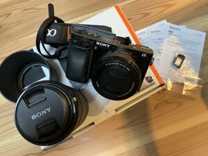 ソニー　ILCE-6000Y　デジタル一眼カメラ　α6000　ダブルズームレンズキット　ブラック　SONY　美品　Wレンズ　ズーム