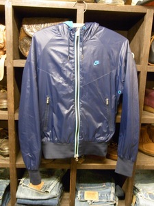 NIKE WIND BREAKER SIZE HOODIE SIZE M? ナイキ ウィンド ブレイカー 長袖 ジャージ フーディー ナイロン ジャケット