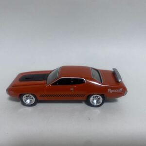 ジョニーライトニング 2002 Johnny Lightning 1971 Plymouth Roadrunner 1:64