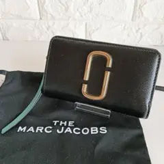 MARC JACOBSマークジェイコブス スナップショット　二つ折り財布