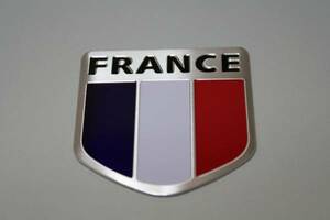 新品　フランス　トリコロール国旗 3D バッジ エンブレム　　　