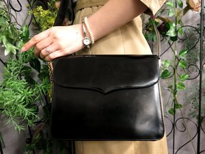 ●超美品●YSL Yves Saint-Laurent イヴ・サンローラン●ロゴ金具●カーフ レザー 本革●ショルダー バッグ●黒●ゴールド金具●Js54680