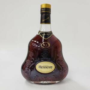 M7877(062)-611/SK18000　酒　Hennessy X.O COGNAC ヘネシー コニャック ブランデー ゴールドキャップ 40％ 700ml