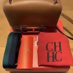 美品 キャロリーナヘレラ CAROLINA HERRERA バッグ