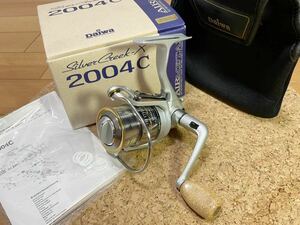 ★即決！稀少 レア DAIWA ダイワ シルバークリークX 2004C 未使用美品！機関好調 箱・ケース付き★