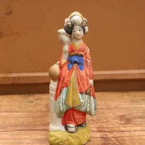 【現状品】SE　鳥　女性　着物　土人形 焼物 陶器 民芸品 郷土玩具 お土産 泥人形 骨董品 人形 昭和レトロ ビンテージ インテリア 管理1