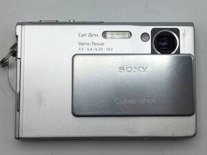 BB67■【通電/動作/精度未確認】SONY Cyber-shot DSC-T7 ソニー サイバーショット バッテリー付 シルバー デジカメ 現状品 ジャンク品