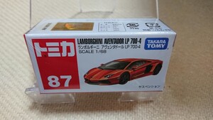 トミカ 87 ランボルギーニ アヴェンタドール LP700-4