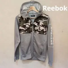 ♥️５００円お値引き⭐Reebok⭐ フード付きパーカー⭐サイズ　Ｓ （メンズ）