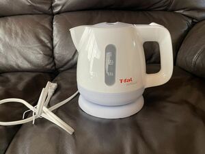 T-fal ティファール 電気ケトル T-Fal 動作確認済 キッチン用品 ポット 湯沸かし 手軽 コーヒー お茶 