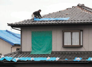 牛久市の屋根・雨漏り　外壁塗装(68 78万円パック)足場・木部・雨樋・洗浄すべて込み　日本ペイント塗料今だけ！