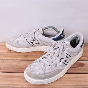 z5581【PROCTCBB】ニューバランス US8.5 26.5cm/ライトグレー 紺 newbalance メンズ スニーカー 中古