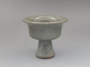 青磁 貫入 高足杯 時代唐物 幅約8.9cm / 宋元時代 茶碗 盃 杯 盞 小鉢 茶道具 煎茶道具 酒器 唐物 人間国宝 李朝 高麗 古玩 古董