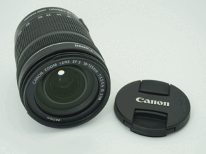 Canon キャノン ZOOM LENS EF-S 18-135mm F3.5-5.6 IS STM レンズ　美品　送料無料！！