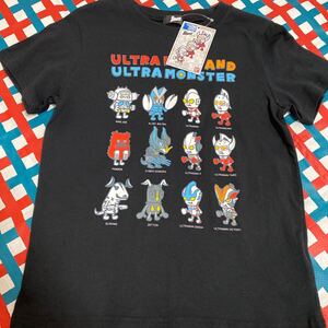 130 ウルトラマン　半袖Tシャツ 