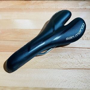 【192g】 セラサンマルコ アスピデ トライアスロン サドル selle sanmarco ASPIDE TRIATHLON TT 軽量 XSILITE 中空ステンレスレール 中古品