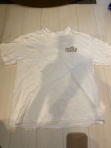 NIKE Tシャツ　カットソー　レディース