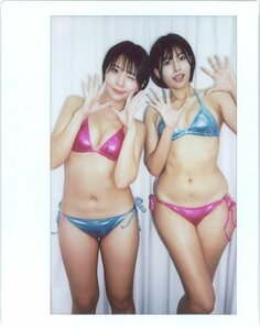 レースクイーン 藤井マリー×佐々木萌香 1of1　イベント撮影ワイドチェキ　(2ショット/ソフマップ/ピンク×水色ビキニ) 241121-829