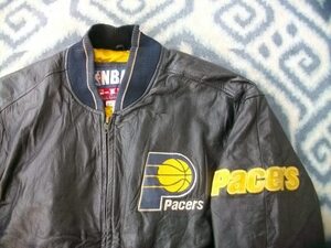 インディアナ ペイサーズ 革？レザー？ジャケット 美品 M NBA Indiana Pacers ペーサーズ