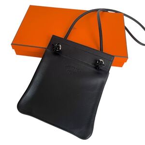 HERMES エルメス アリーヌPM ショルダーバッグ ブラック スイフト D刻