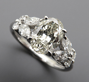 3603【1ctアップ イエローダイヤモンドリング】1.055ct D0.461ct Pt Very Light Yellow SI-1 中宝鑑定書付 瑞浪鉱物展示館