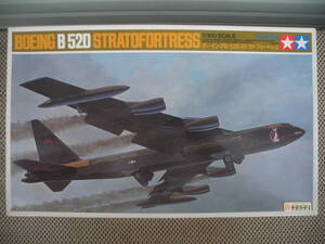 プラモデル タミヤ 1/100 ボーイング B-52D ストラトフォートレス 爆撃機 ベトナム戦争 BOEING STRATOFORTRESS TAMIYA