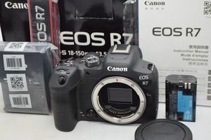 美品★Canon キヤノン EOS R7 ボディ★元箱付