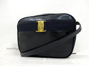 ◆超美品◆Salvatore Ferragamo フェラガモ◆ヴァラ◆カーフ レザー◆ショルダー バッグ◆ネイビー G金具◆ヴィンテージ◆斜め掛け◆A9449