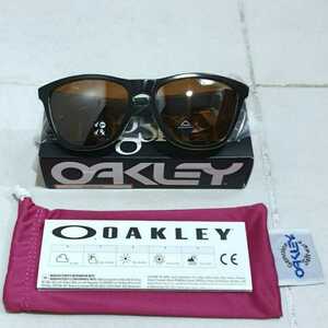 OAKLEY FROGSKINS PRIZM TUNGSTEN POLARIZED 【偏光レンズ】