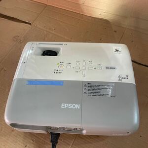 1643時間/EPSON プロジェクター　EB-826W 中古 リモコン2個付き