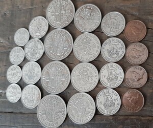 イギリス 英国 古銭 ジョージ6th 1947~1950年 24種類セット　 ハーフ クラウン コイン ラッキー6ペンス シリング/フローリン ファージング