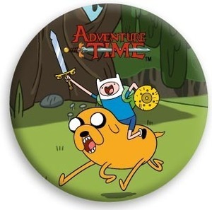Adventure Time (アドベンチャータイム)　FINN RIDING JAKE BUTTON 缶バッジ (ピンタイプ)☆