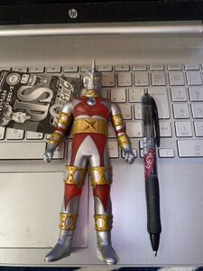 R5　限定品　ウルトラマン 　ソフビ　エースロボ