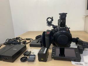 Canon キヤノン デジタルシネマカメラ EOS C200 バッテリー×1/充電器付き 映画製作用 通電・メニュー画面動作確認済み