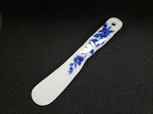 陶器製　薔薇　バラ　バターナイフ　ジャムナイフ　台所用品　食器　未使用