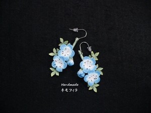 Handmade ◆ ネモフィラのピアス（イヤリング）◆ 70番レース編み ◆ 金属アレルギー対応