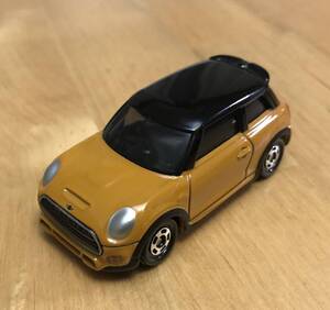 トミカ カラフルコレクション ミニ・ジョン・クーパー・ワークス　ボルカニック オレンジ　MINI COOPER JCW TOMY TOMICA