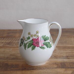 送料込 【訳あり】 ウェッジウッド スターフラワー クリーマー ヴィンテージ 食器 陶磁器 Wedgwood Starflower 花柄 ミルク入れ ピッチャー