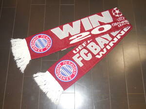 バイエルン・ミュンヘン　FC BAYERN MUNCHEN　マフラー　UEFA CHAMPIONS LEAGUE　MILANO2001 　サッカー　応援マフラーフリンジ付　WINNER