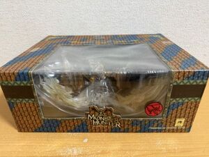 【中古美品】D.M.A ティガレックス バンダイ モンスターハンター フィギュア　DYNAMIC MONSTER ARTS